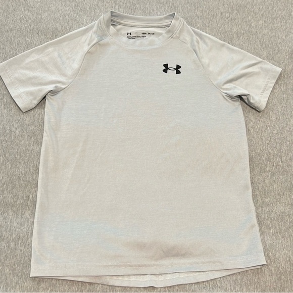 VGUC⭐️ 5 Under Amour tech fabric t-shirts size small - Picture 4 of 7